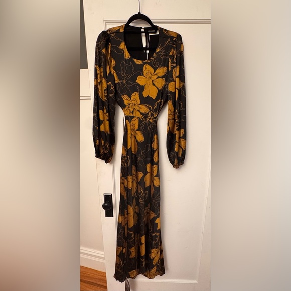 Astr Quinn Floral Cutout Midi Dress in Black Mustard - Picture 2 of 8